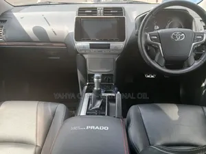 Toyota Land Cruiser 2020 White