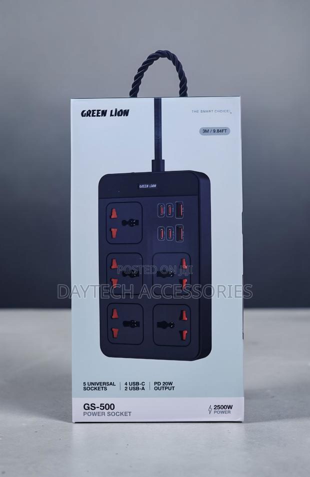 Green Lion GS-500 11 in 1 Power Socket (Model: GNGS500PSBK) in Black.