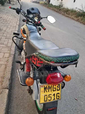 TVS Apache 160 4V 2025 Black