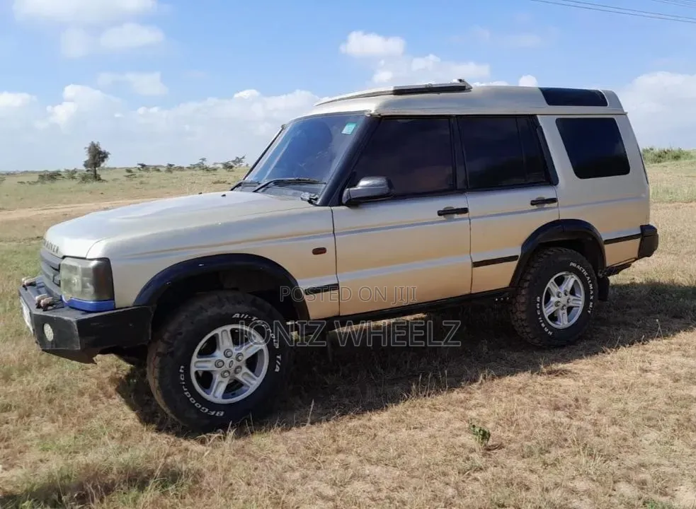 Land Rover Discovery 2003 Gold