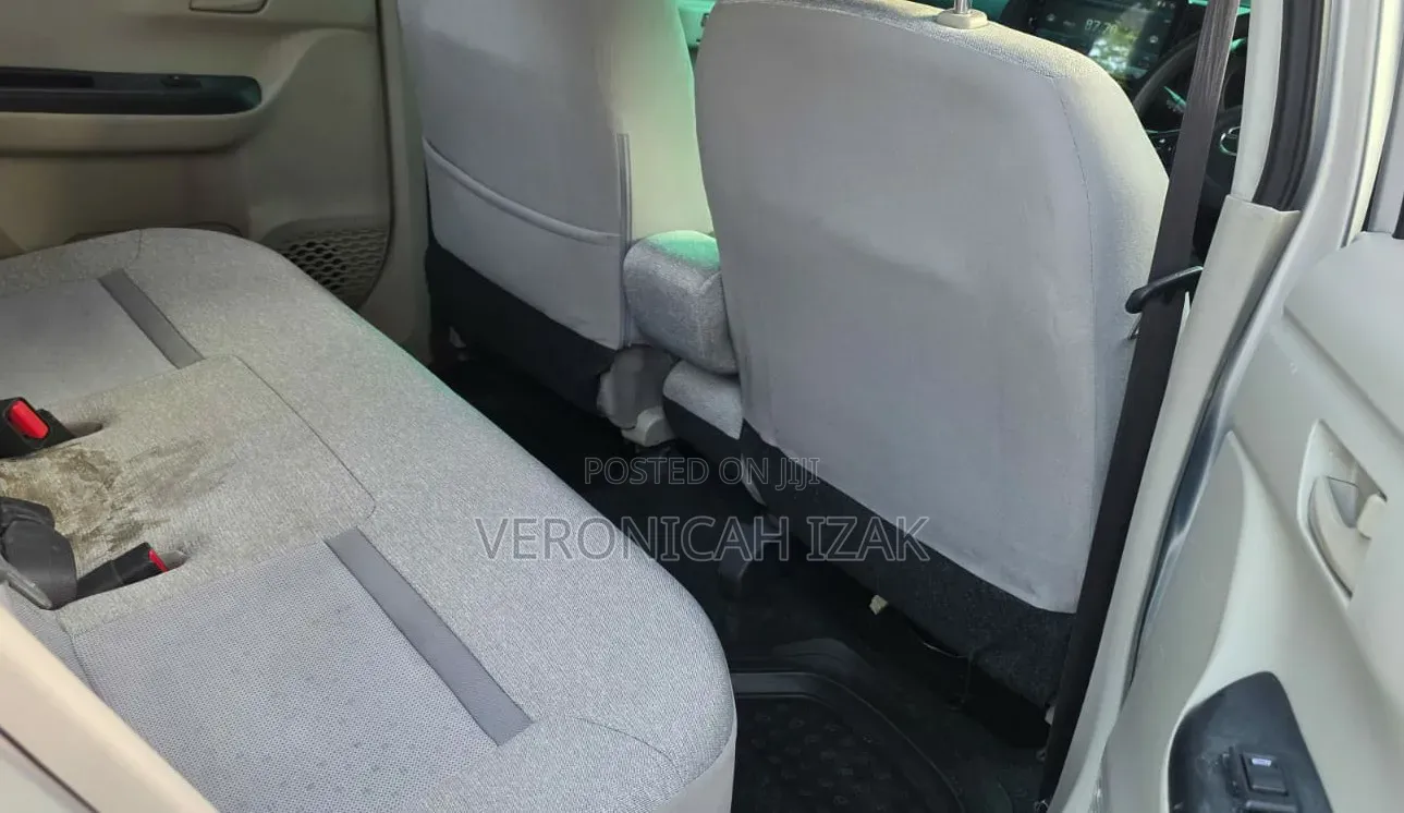 Toyota Passo 2016 Silver