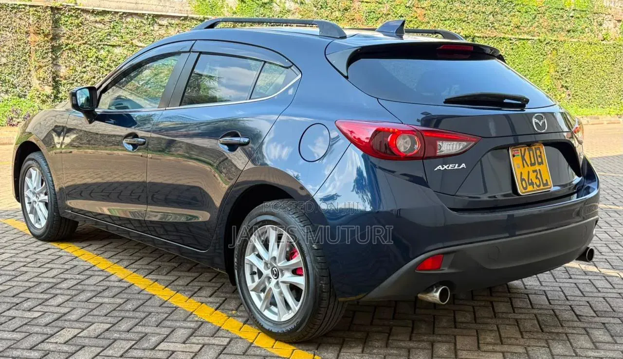 Mazda Axela SV Premium 2014 Blue