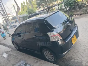 Toyota Vitz 2010 Black
