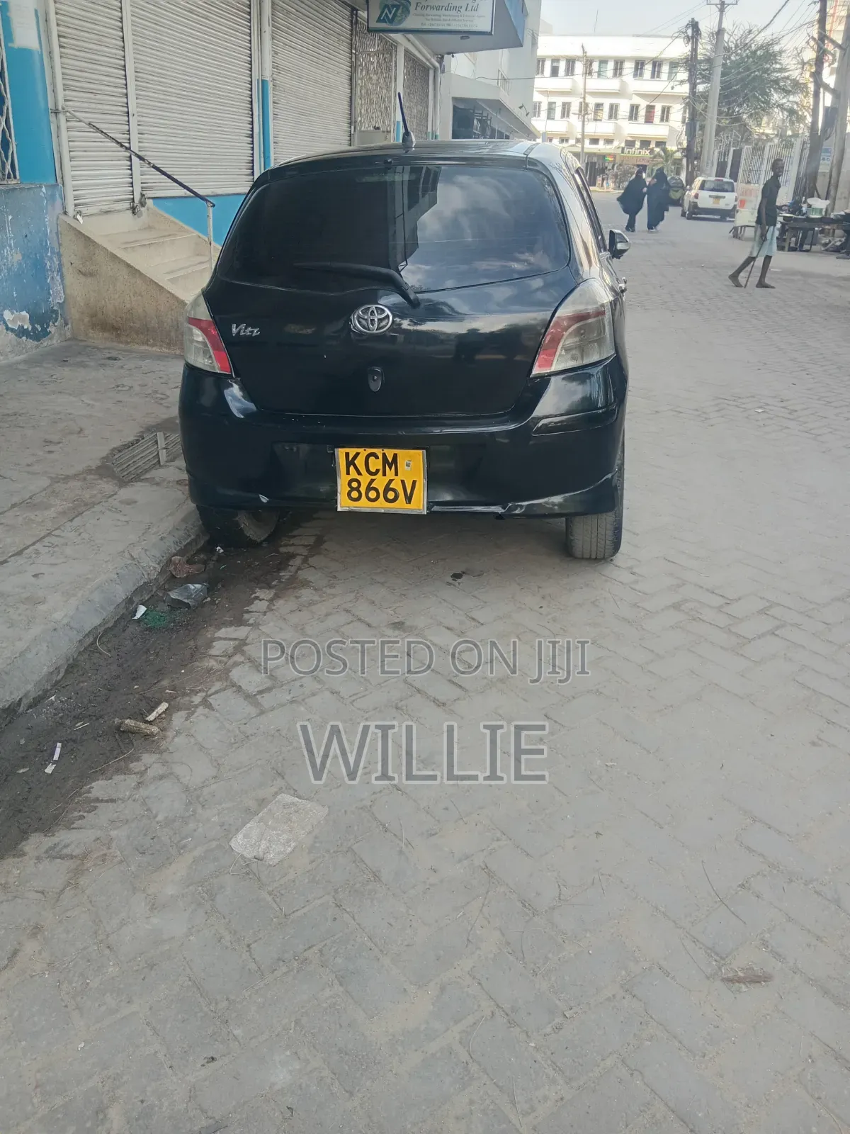 Toyota Vitz 2010 Black