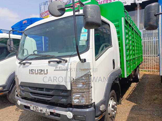 2024 Isuzu FRR - thumbnail 3