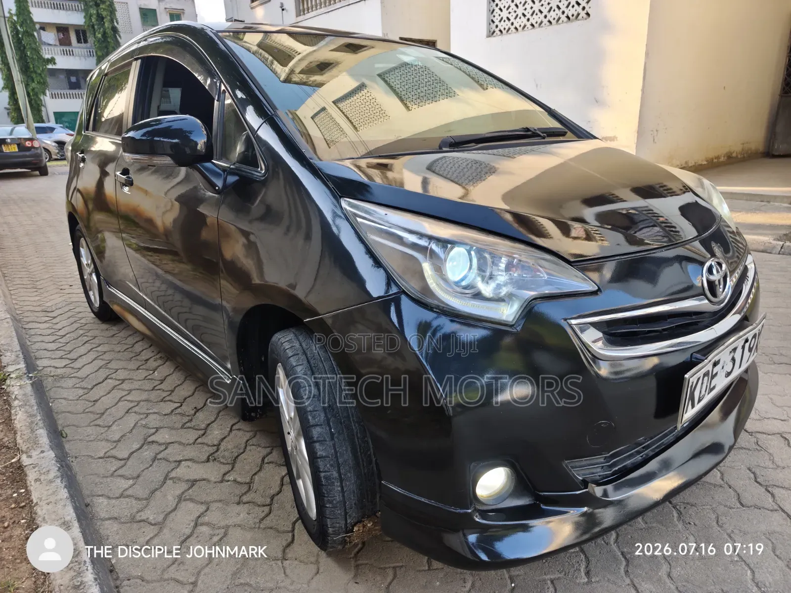 Toyota Ractis 2014 Black