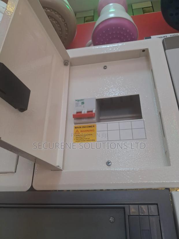4 Way Schneider Electric Flush-Mounted Distribution Board - thumbnail 2