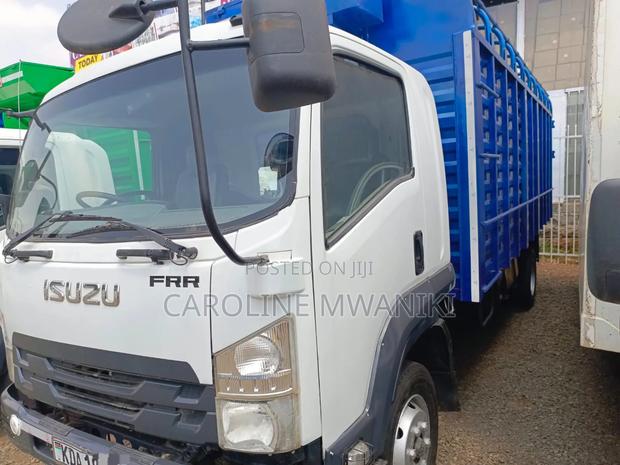 2020 Isuzu FRR - thumbnail 6