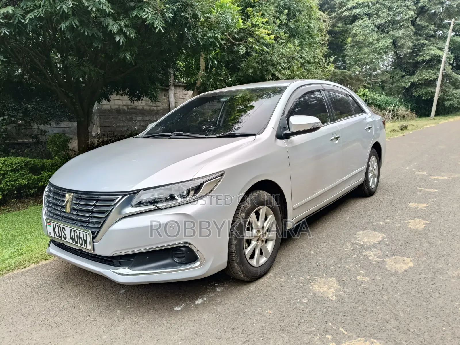 Toyota Premio 1.5 FWD 2018 Silver