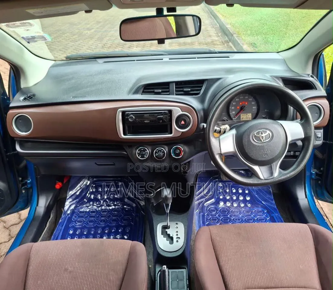 Toyota Vitz 2012 Blue
