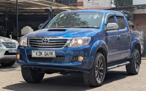 Toyota Hilux 2014 Blue