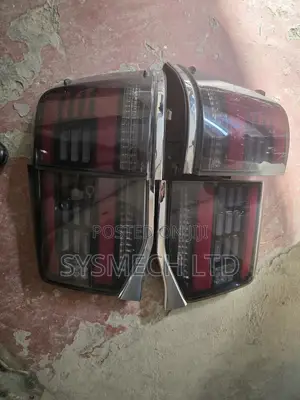 Smoked Tail Lamps Land Cruiser FJ 200 LED