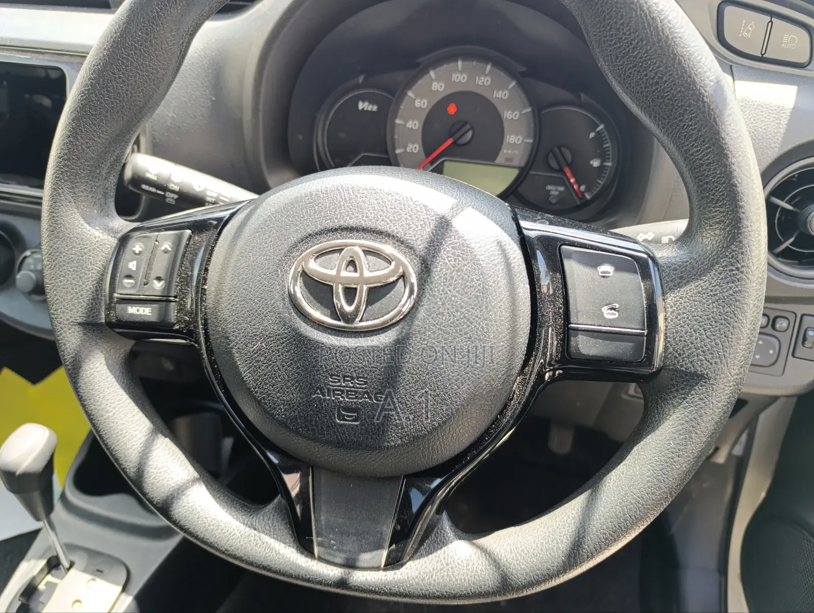 Toyota Vitz 2019 Off white