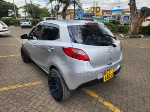 Mazda Demio 2011 Silver