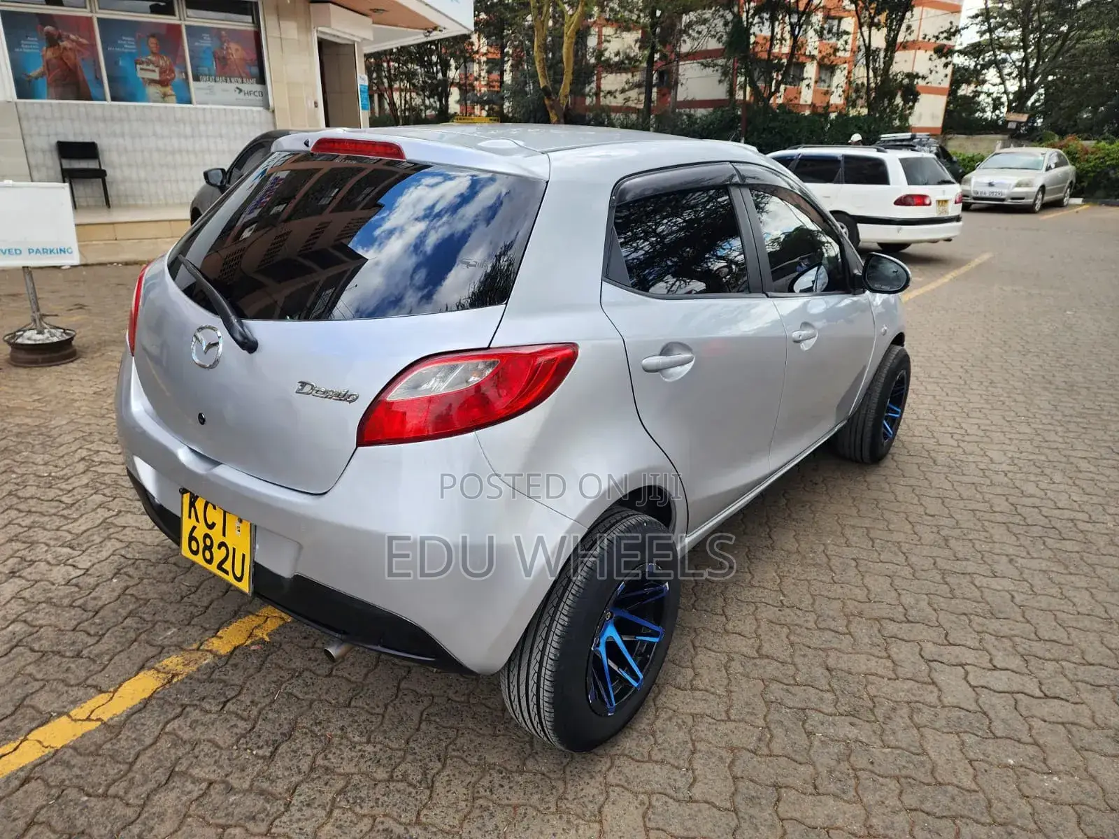 Mazda Demio 2011 Silver