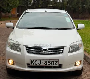 Toyota Axio 2010 Pearl