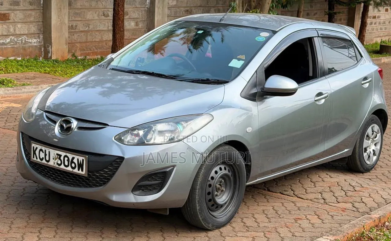 Mazda Demio 2012 Silver