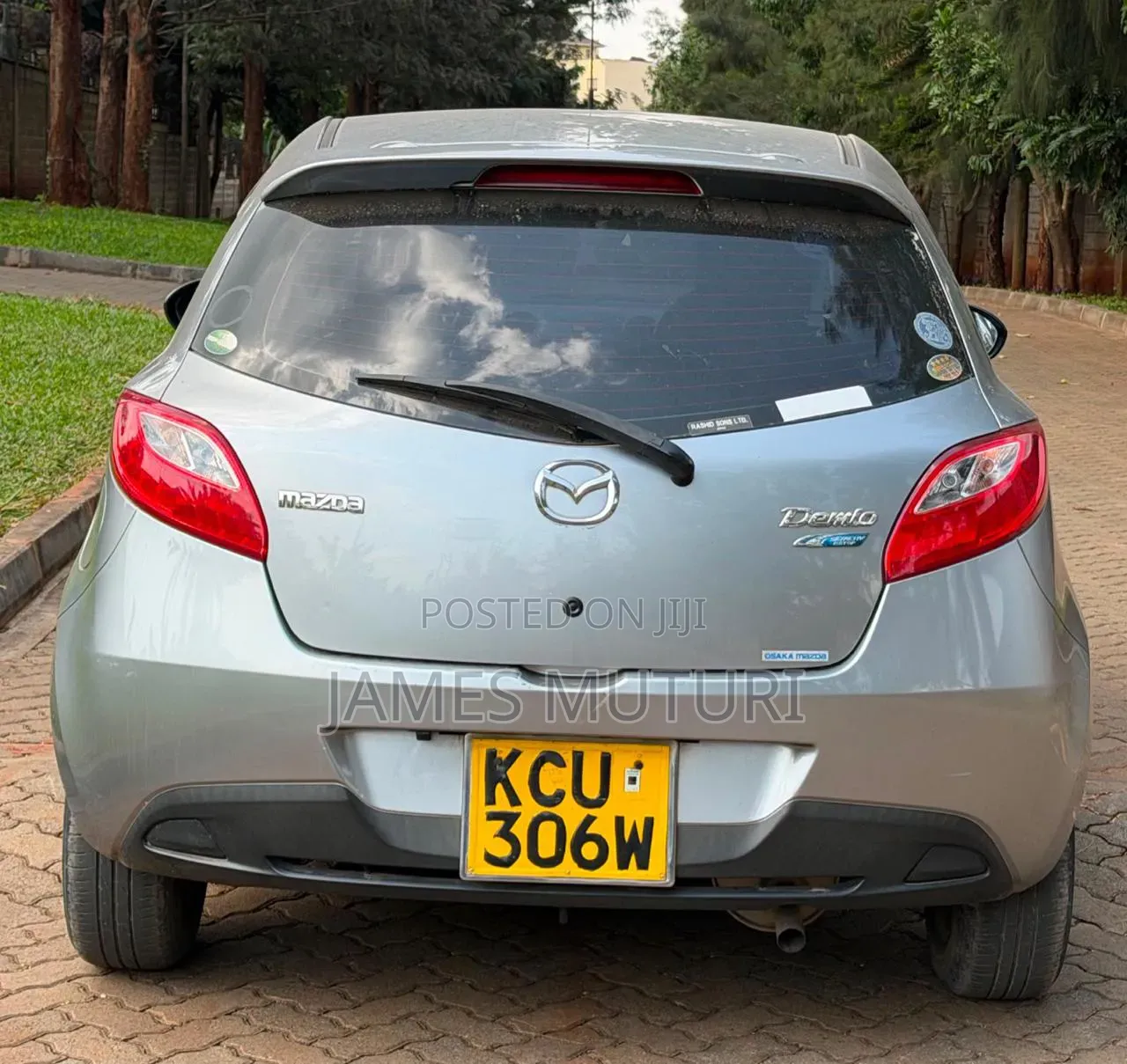 Mazda Demio 2012 Silver