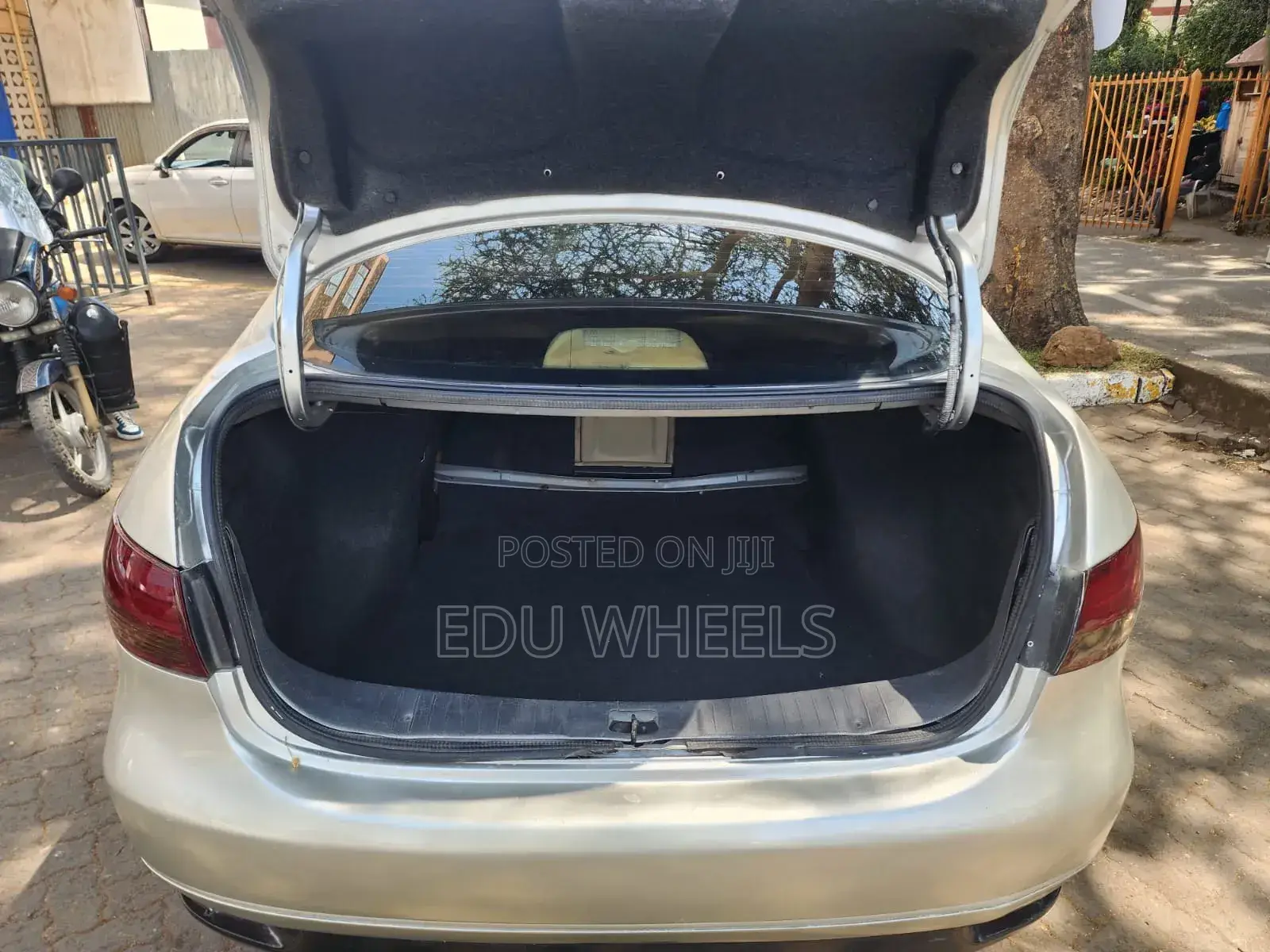 Nissan Bluebird Sylphy 2006 Silver