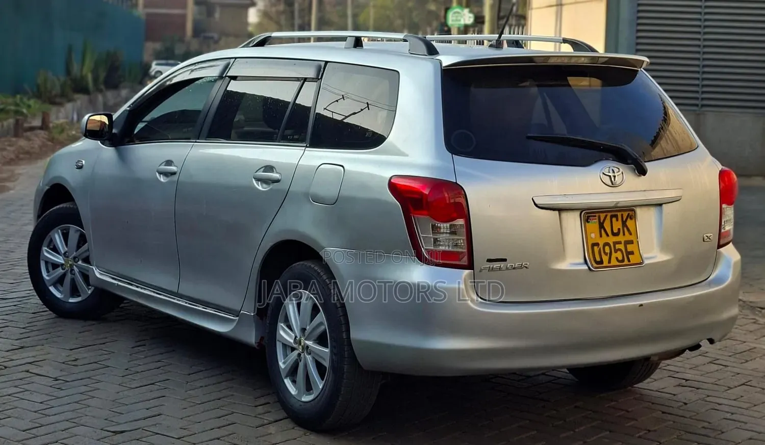 Toyota Corolla Fielder 2009 Silver