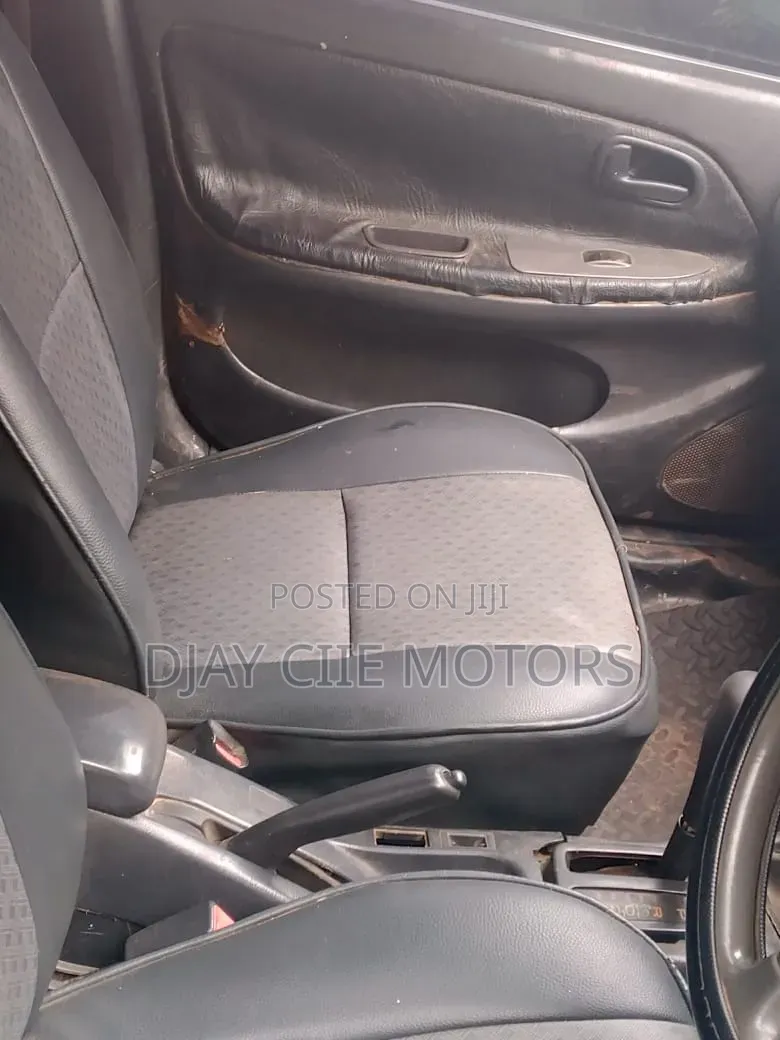 Toyota Corolla II 1998 White