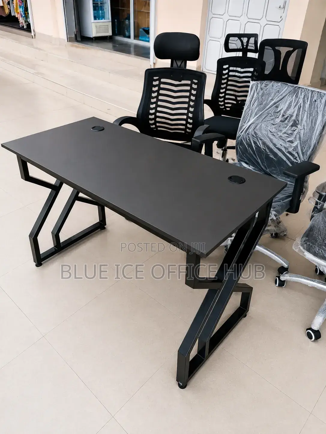 Modern Office Desk 1.2cm With Metallic Double Frame
