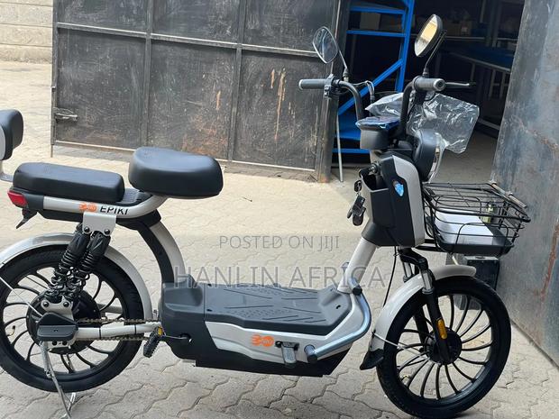 New Motorcycle 2025 White