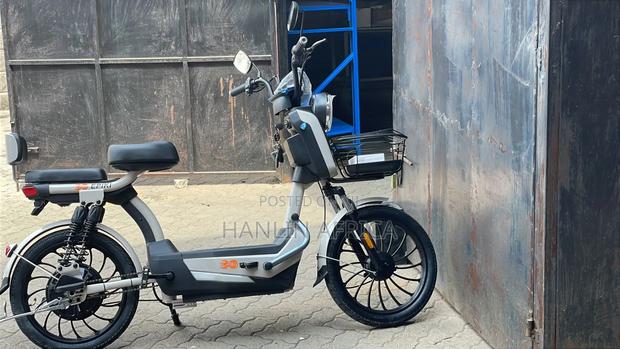 New Motorcycle 2025 White - thumbnail 3