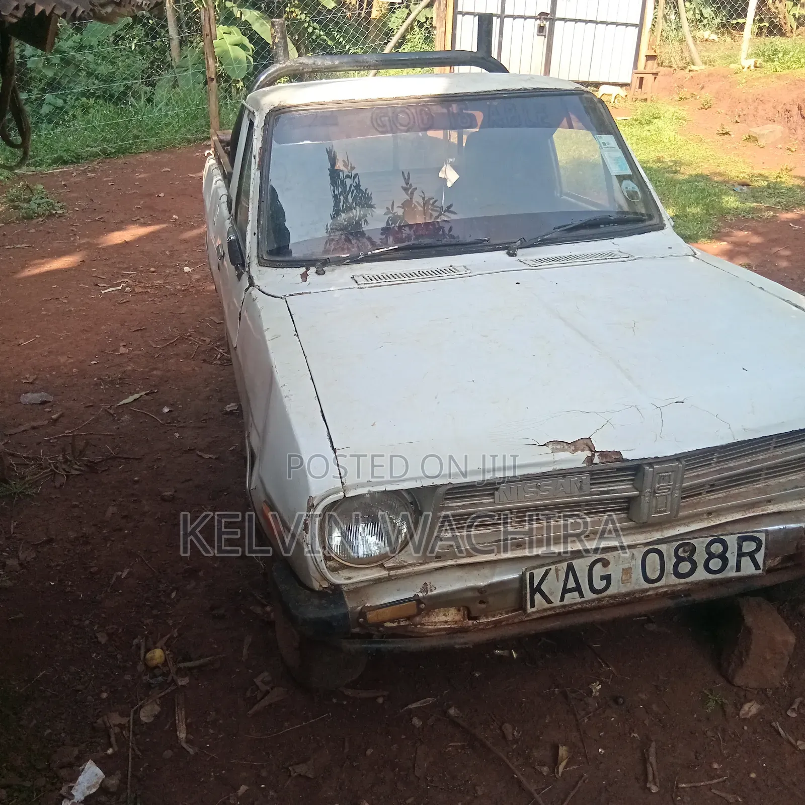 Nissan Pick-Up 1997 White