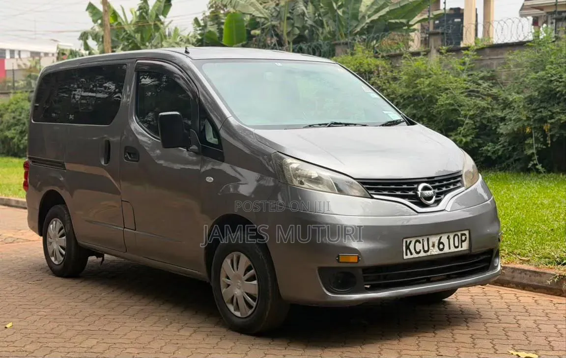 Nissan NV200 2013 Grey