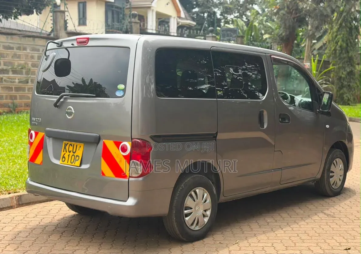 Nissan NV200 2013 Grey