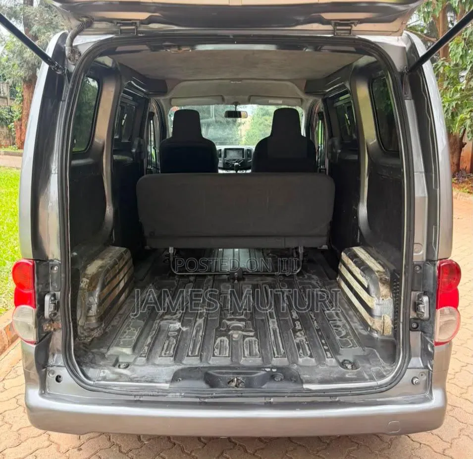 Nissan NV200 2013 Grey