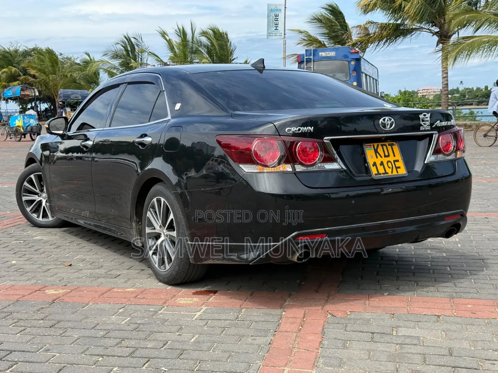 Toyota Crown Majesta 2018 Black