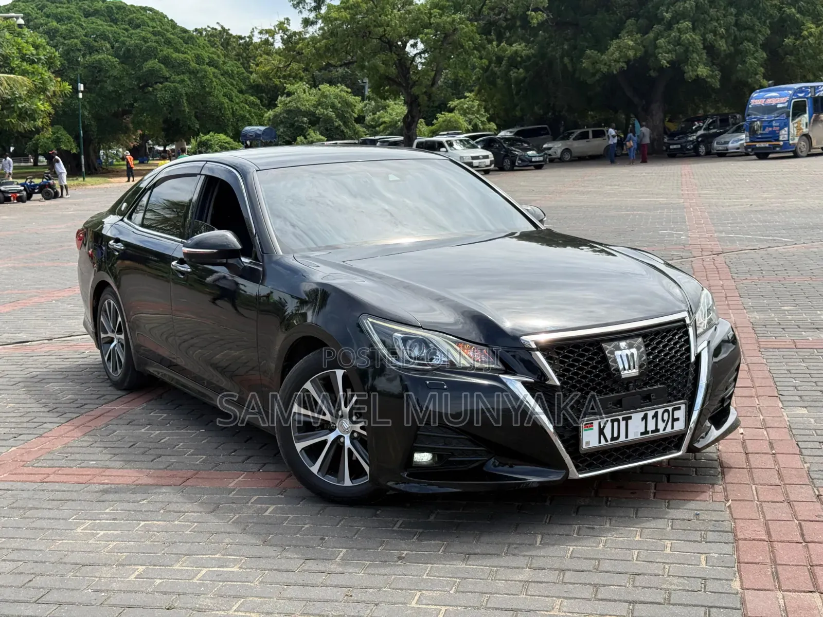 Toyota Crown Majesta 2018 Black