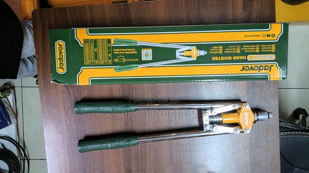 Jadever 17-Inch (420mm) Manual Hand Riveter, Model JDHR3517.
