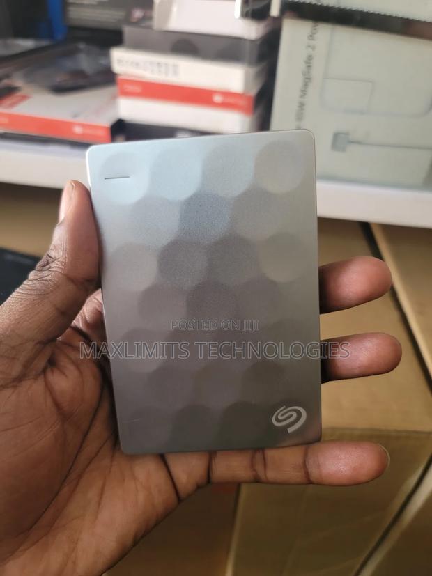 Original 2tb Seagate External Drive - thumbnail 3