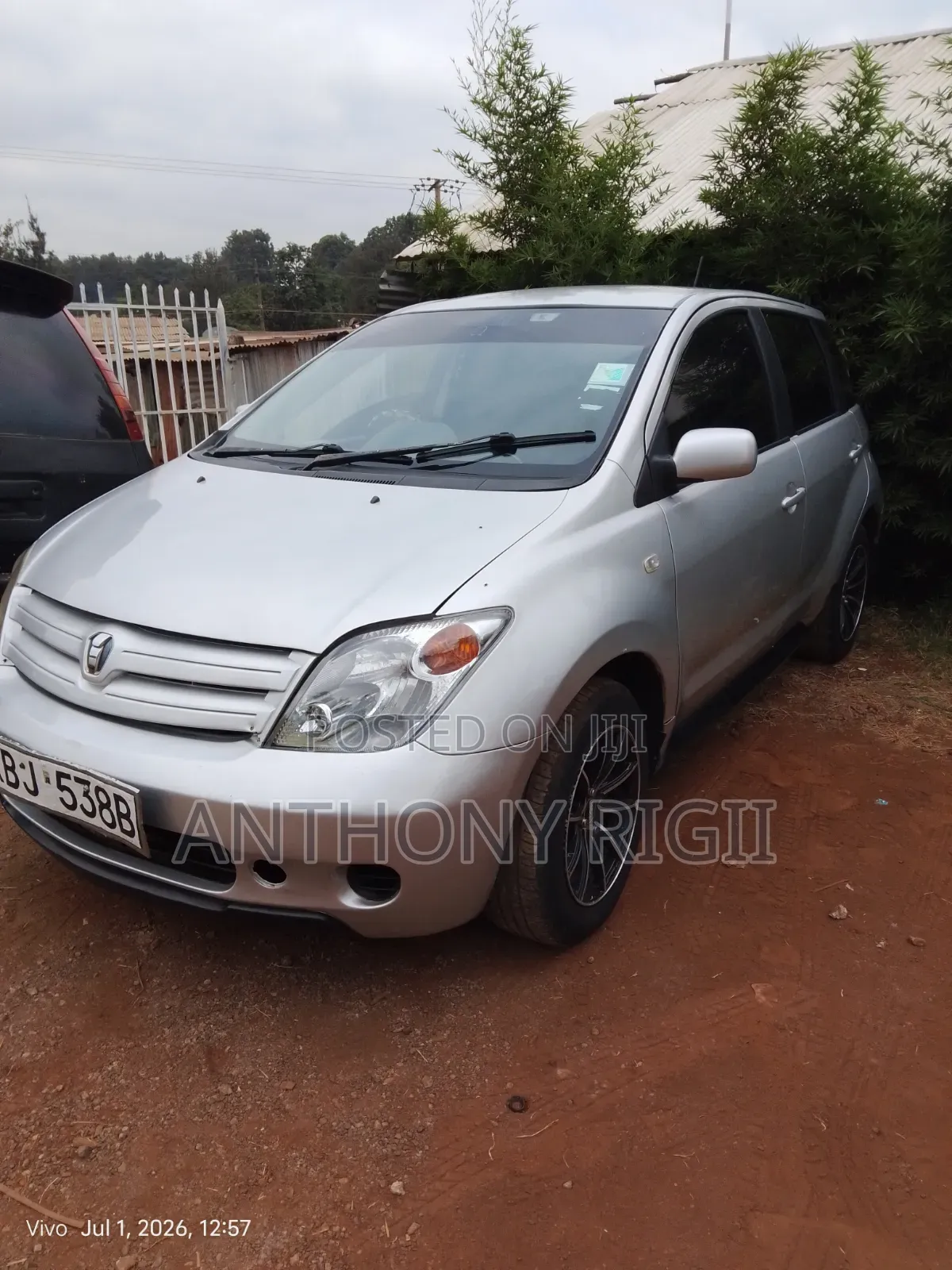 Toyota IST 2005 Silver
