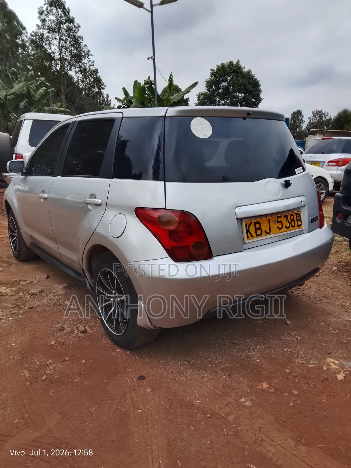 Toyota IST 2005 Silver