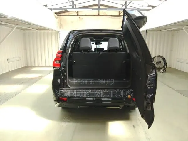 Toyota Land Cruiser Prado 2021 Matt Black