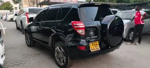 Toyota RAV4 2010 Black