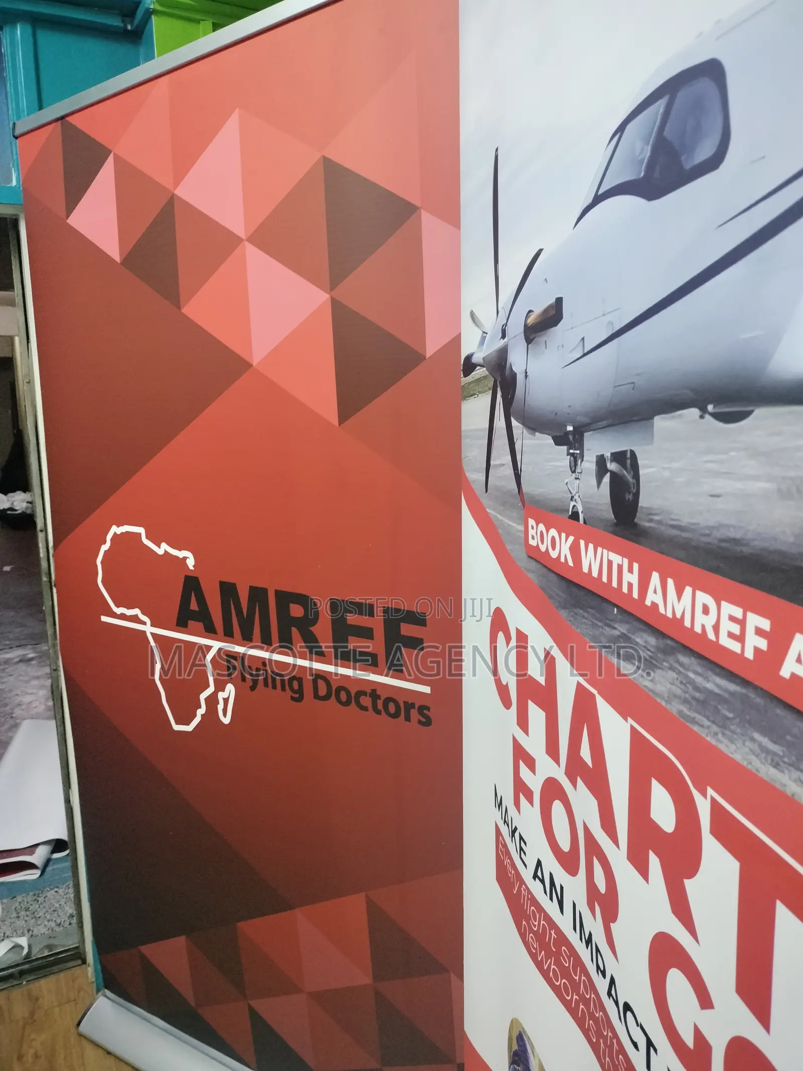 Broad Base Roll Up Banner
