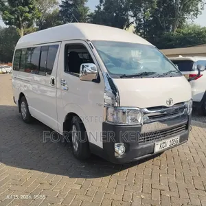 Toyota HiAce 2013 White