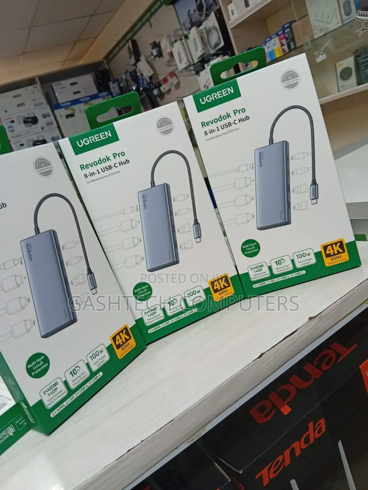 Ugreen Revodok Pro 8 -in -1 USB -C HUB