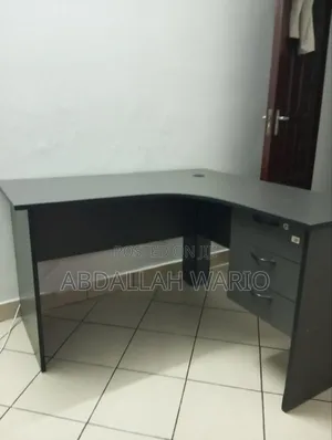 L Shaped Office Table