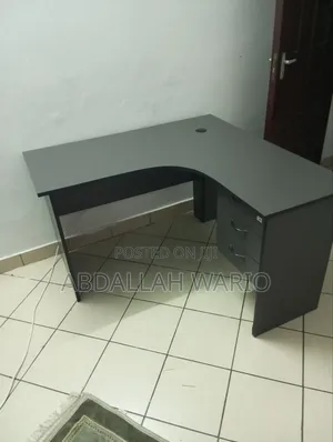 L Shaped Office Table
