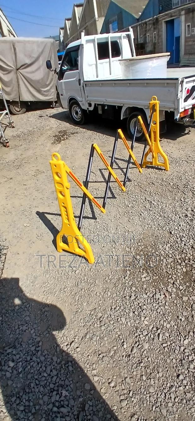 Construction Site Safety Barrier - thumbnail 2