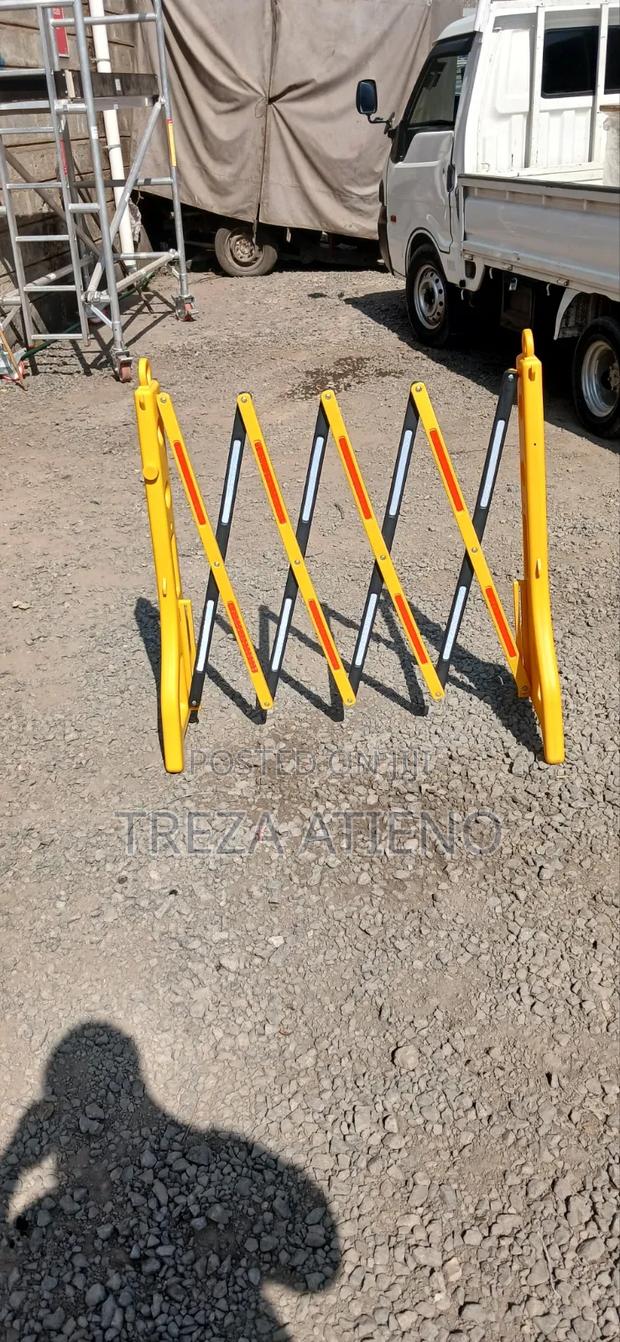 Industrial Safety Barrier - thumbnail 2