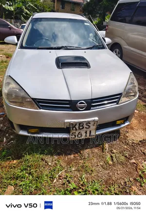 Nissan Wingroad 2005 Silver
