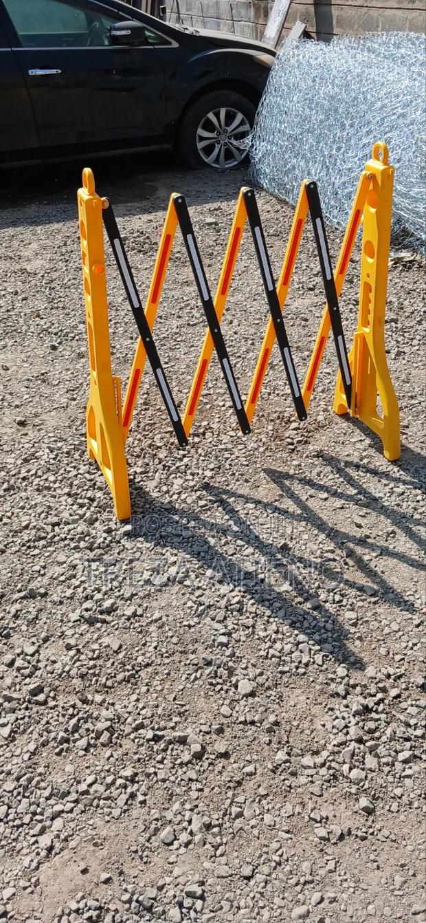 Multipurpose Safety Barrier - thumbnail 2