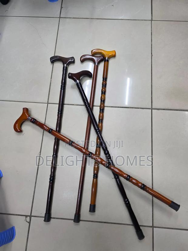 Mahogany Wooden Walking Sticks_yu